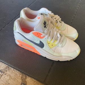Nike womens air max 90 size 8.5